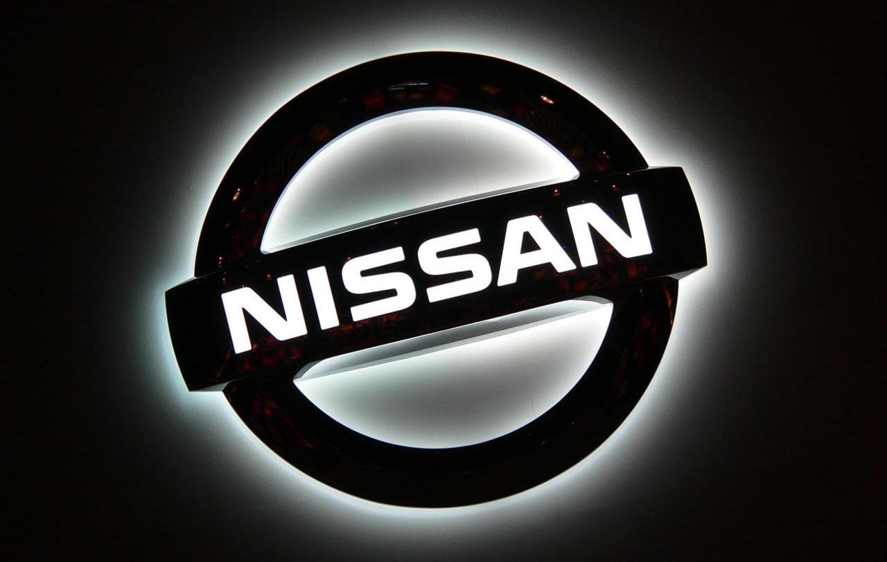 nissan logo transparent